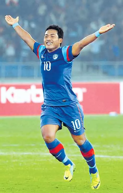  first defeat to the Indian football team - Sakshi