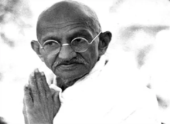 SC dismisses plea to reinvestigate Mahatma Gandhi assassination - Sakshi