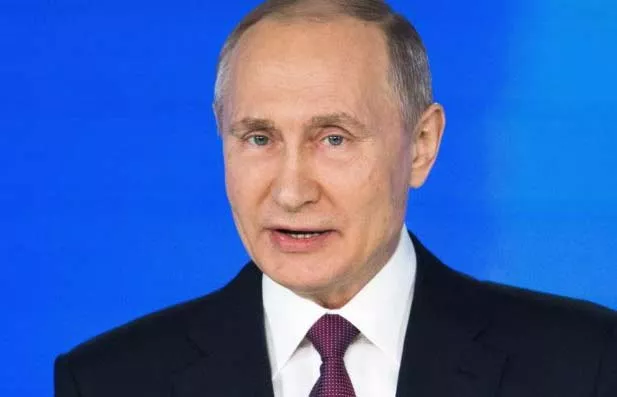 Putin claims new 'invincible' missile can pierce US defenses - Sakshi