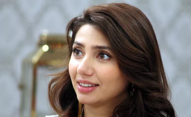 Mahira Khan - Sakshi