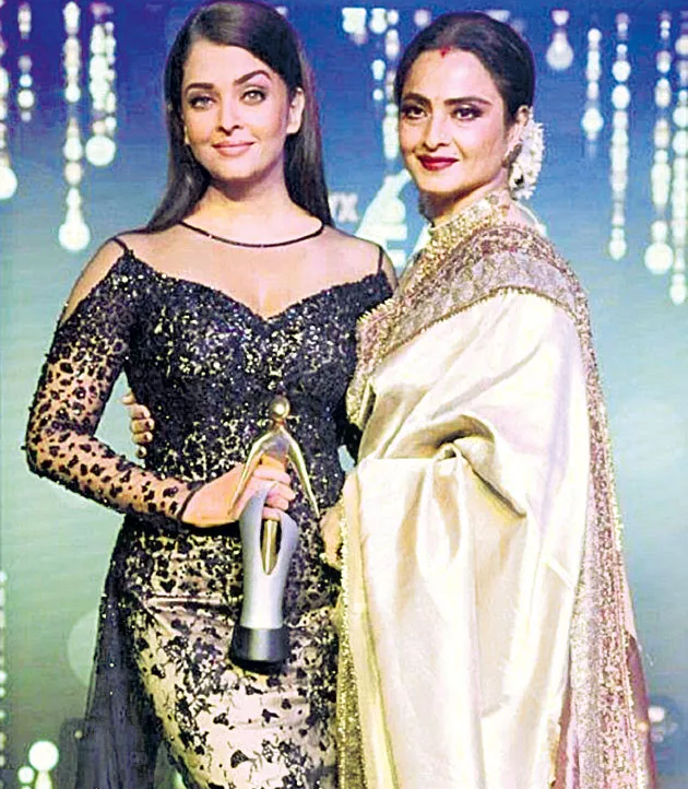 Veteran actress Rekha pens an emotional letter to aishwarya rai - Sakshi