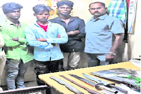 Students Halchal with Knifes in Tiruvottiyur - Sakshi