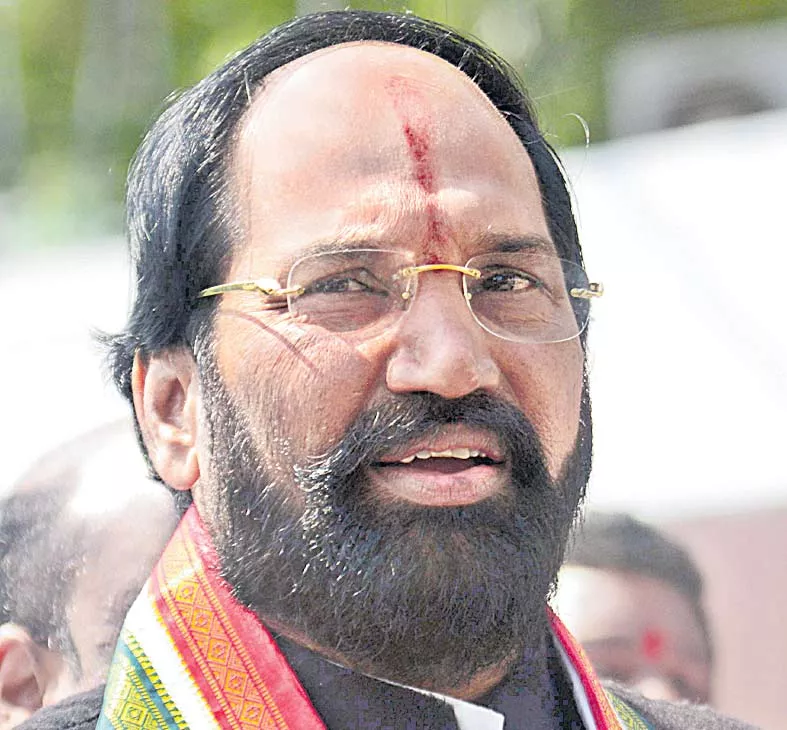 TPCC Chief Uttam Kumar Reddy Fires on CM KCR - Sakshi