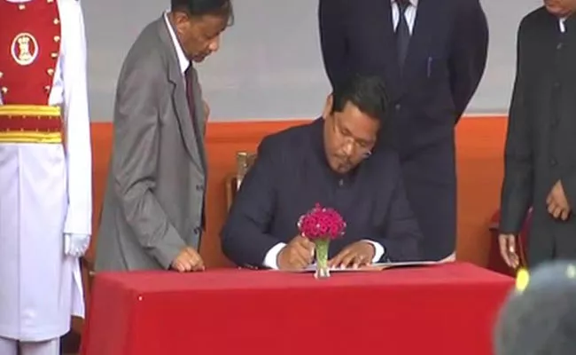 Conrad Sangma Taking Oath As Meghalaya Cm - Sakshi