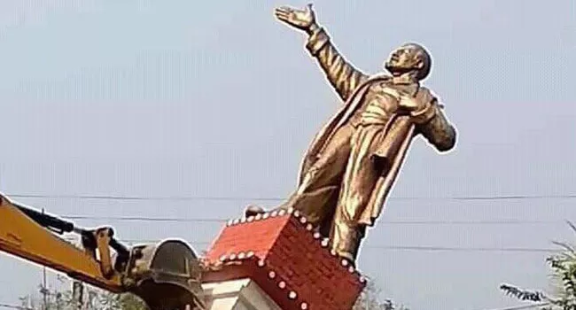 Lenin Statues Vandalised In Tripura - Sakshi