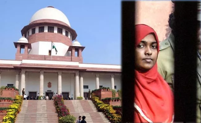 Supreme Court overturns Kerala HC order in Hadiya Case - Sakshi