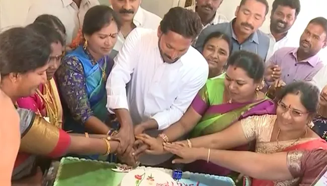 YS Jagan greets the women on the International Womens Day - Sakshi