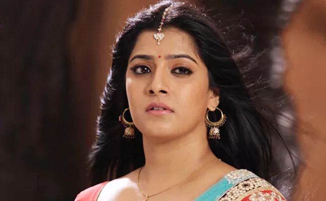 Varalakshmi Sarathkumar says about Politics - Sakshi