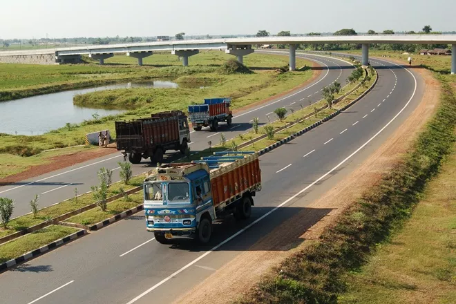 National Highways Authority of India  Has Revised Its Toll Rates  - Sakshi