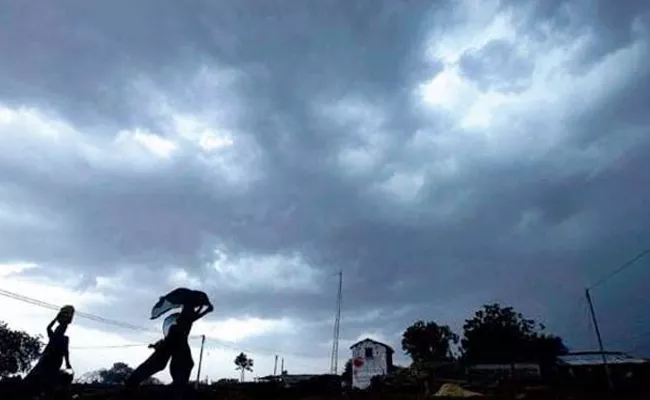 Thunderstorms And Heavy Rain To Hit Rayalaseema Today - Sakshi