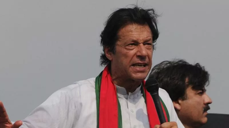 imran Khan Depicted As Hindu God Pakistan Ministry Asked To Act - Sakshi