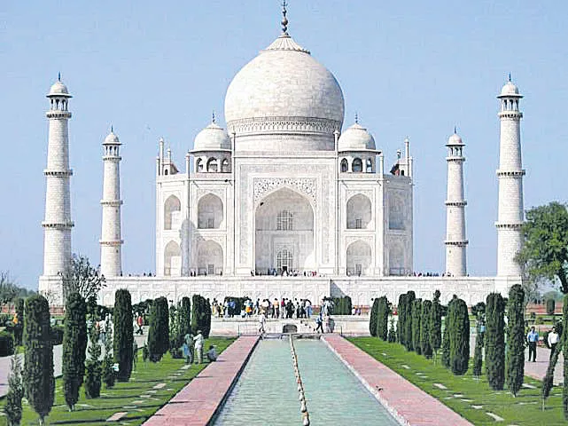 UP Sunni Waqf Board says Shah Jahan gave it Taj Mahal ownership, SC demands to see documents - Sakshi