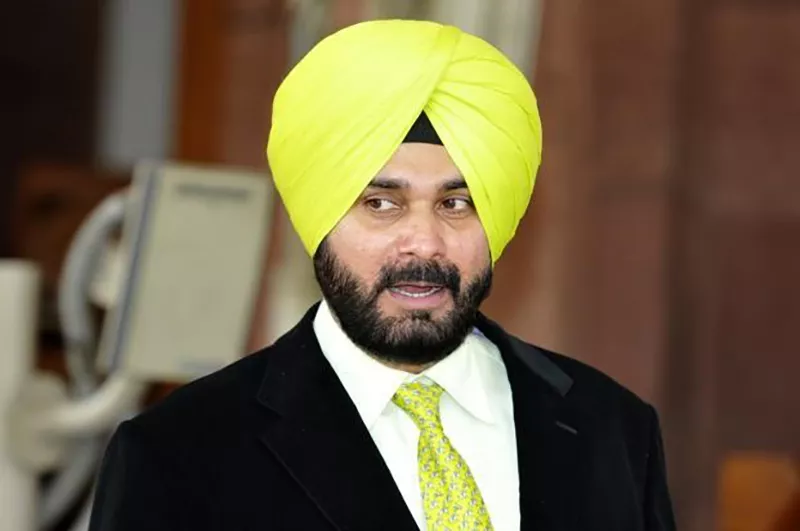 sidhu comments leads congress in defence in telangana - Sakshi