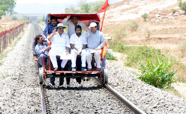 Hyderabad To Mahabubnagar Railway Double Lane Works Speedup - Sakshi