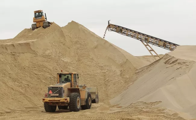  Illegal Mining in AP, NGT Fires on Central Environment Ministry - Sakshi