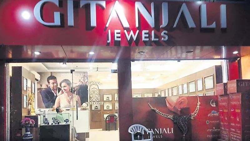  Gitanjali gems trapped in scam - Sakshi