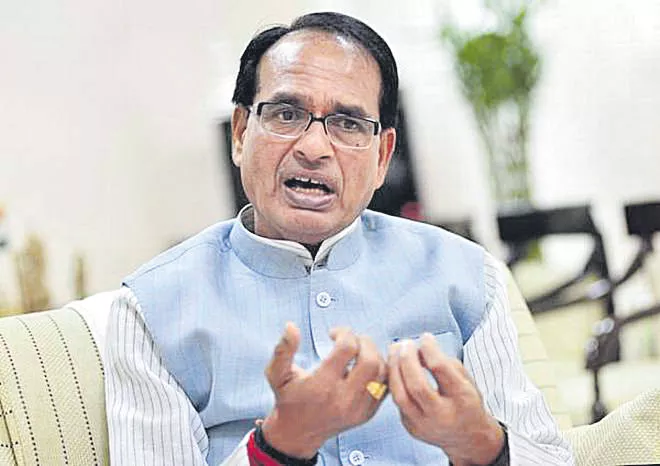 Shivraj Singh Chouhan Sees A Conspiracy In "Missing" Rs 2,000 Notes - Sakshi