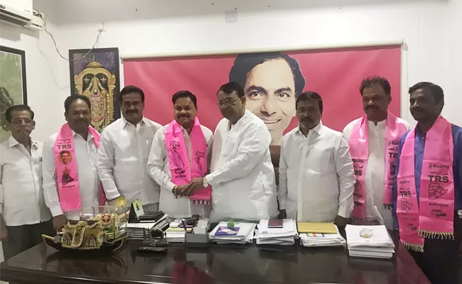 Trs Party Oparation Akarsh In Nizamabad and Kamareddy - Sakshi