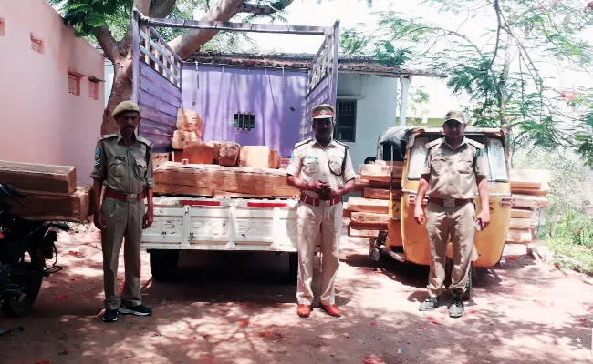 Wood Smuggling In Mancherial - Sakshi