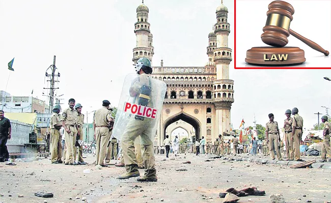 Mecca Masjid Blast Case All Accused Acquitted - Sakshi