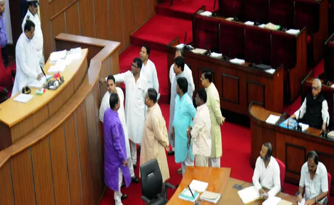 Orissa Assembly Opposition Demanded Speaker Ruling In Temple - Sakshi