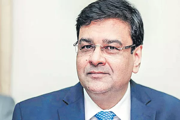 RBI Governor Urjit Patel called by parliamentary panel on May 17 - Sakshi