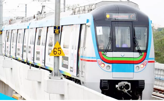 LB Nagar To Ameerpet Metro Rail Service postponed - Sakshi