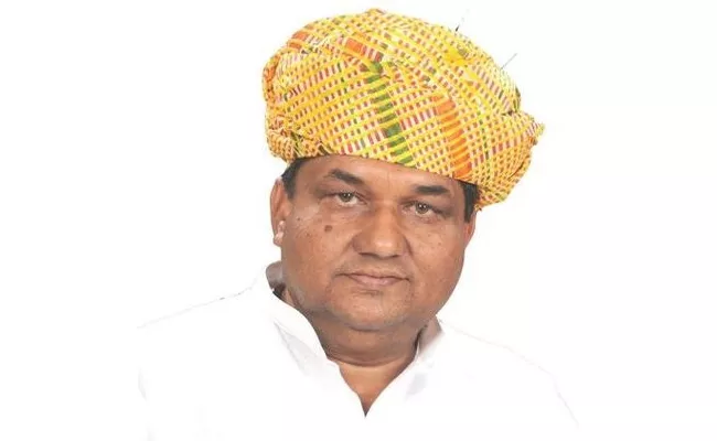 BJP MLA Dharmpal Chaudhary Is Passed Away - Sakshi