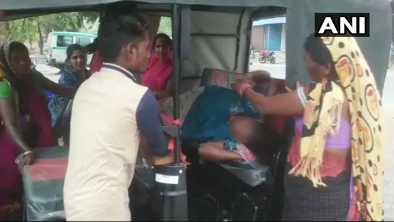 A Woman Gave Birth In An Autorickshaw In Chhattisgarh - Sakshi