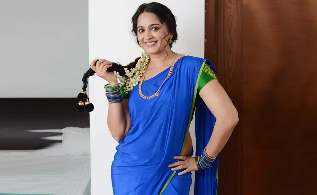 Anushka Shetty Entry In Bollywood - Sakshi