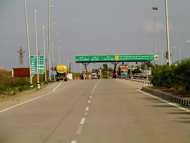 Pvt vehicles exempted from toll tax on state highways in Rajasthan - Sakshi