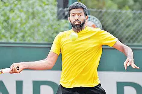 Bopanna pair in Quarter final - Sakshi