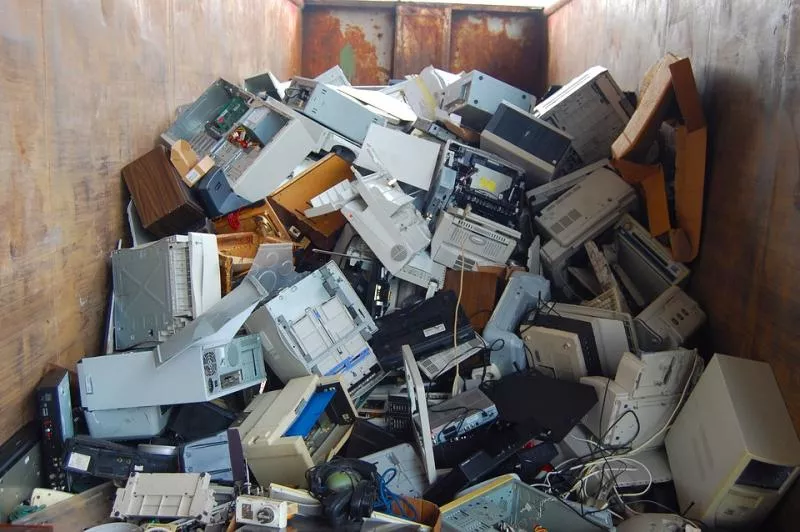 Indian Scientist Leads In Tackling E-Waste Hazard In Australia - Sakshi