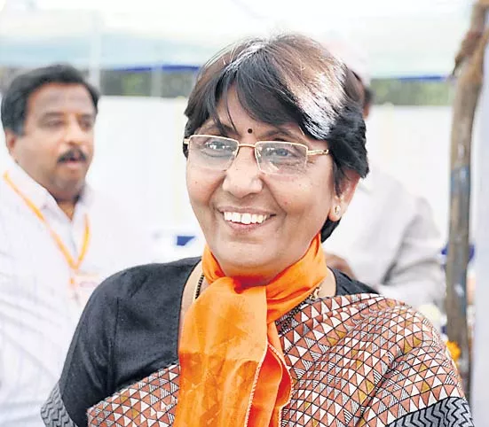 HC acquits Maya Kodnani in Naroda Patiya massacre - Sakshi