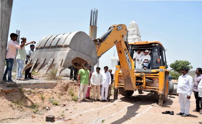 we will develop Nandigundam temple  - Sakshi