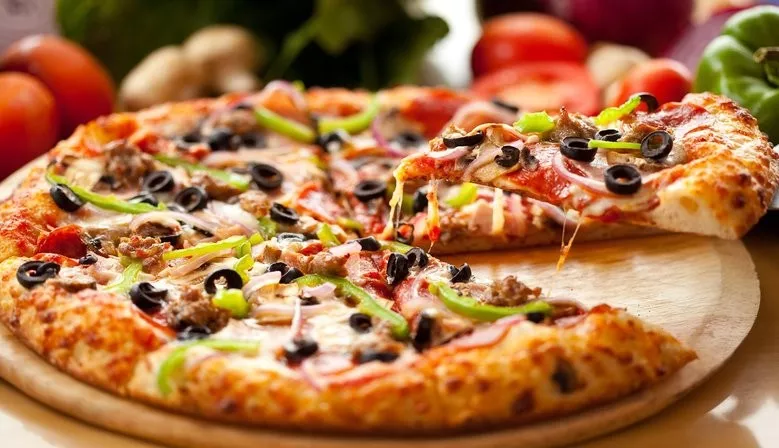 Policewoman Demands Free Pizza And Chilly Chicken For Registering FIR - Sakshi