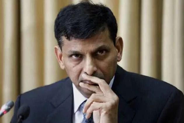 FT lists Raghuram Rajan as a candidate for top post at Bank of England - Sakshi