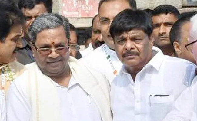 IT Raids On  Karnataka Minister Officials said Those were False news - Sakshi