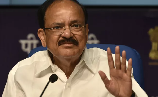 Vice President Venkaiah Naidu Condolences To Anam Vivekananda Reddy - Sakshi