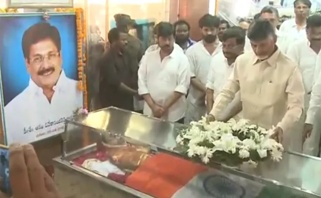 CM Chandrababu pays tribute to Anam Vivekananda Reddy  - Sakshi