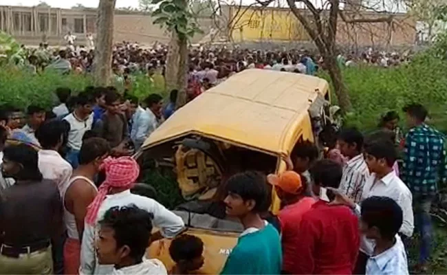 Train Hits School Bus in UP Kushinagar - Sakshi