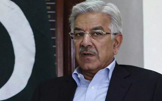 Foreign Minister Khawaja Asif stands disqualified, rules Islamabad High Court - Sakshi