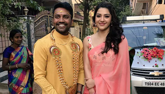 Mehreen Pirzada Attends Associate Director Ramu Marriage - Sakshi