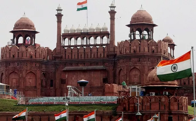 Red Fort Adopted By Dalmia Group And Congress Slams Government - Sakshi