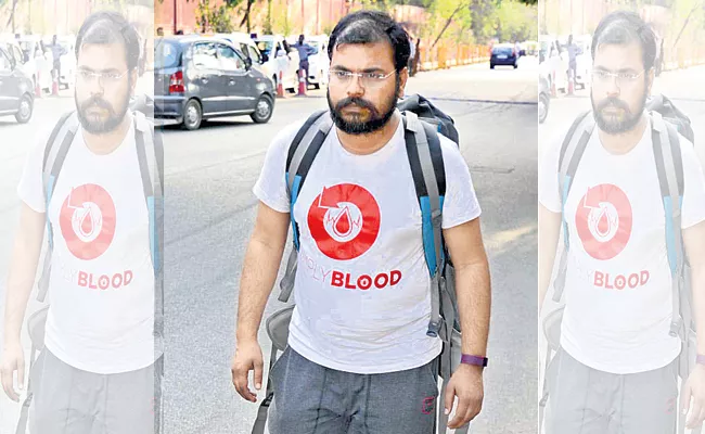 Delhi Young man India Tour On Blood Donate Awareness - Sakshi