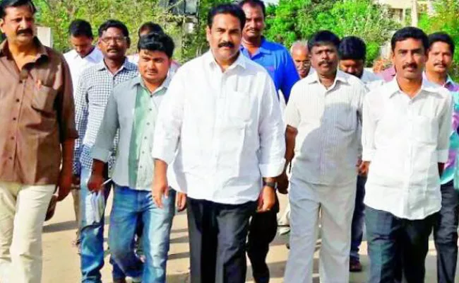 366 Days Praja Prastana Padayatra Started By Nellore Rural MLA Kotamreddy Sridhar Reddy - Sakshi