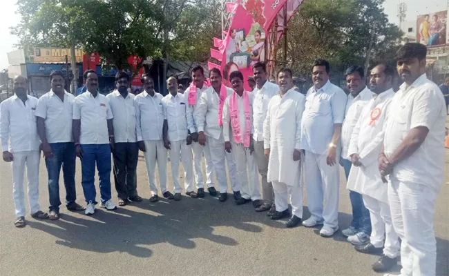 TRS Plenary Go To The TRS Leaders In Nalgonda District - Sakshi