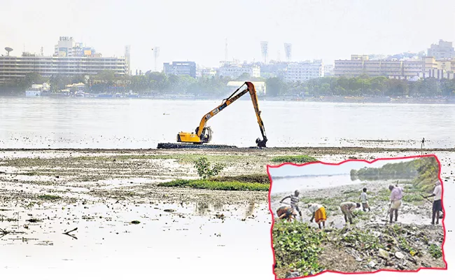 Bad Smell From Hussainsagar - Sakshi