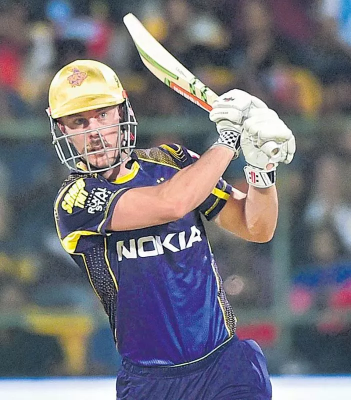 Chris Lynn Stars As KKR Beat RCB By 6 Wickets - Sakshi