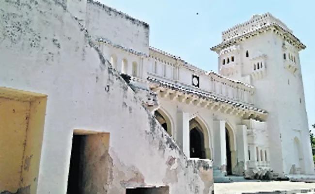 Gagan Mahal Construction Special Story - Sakshi